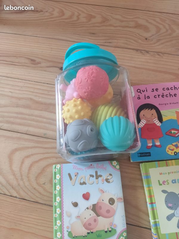 Lot de balles d'activités + livres bébé (image 5)