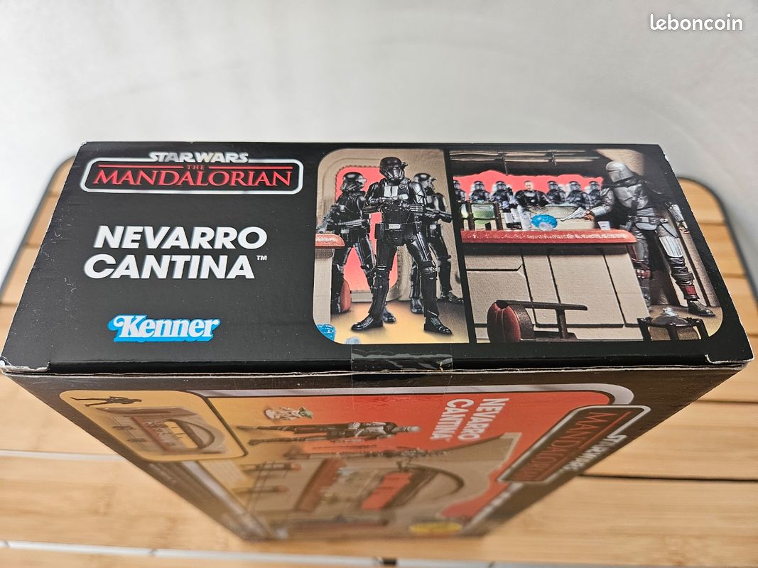 Star Wars vintage collection Mandalorian portes 3D pour la Cantina