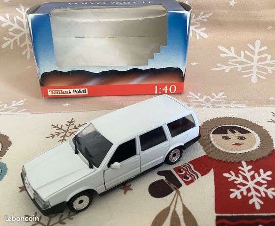 Voiture miniature Volvo 760 GLE 1/ 43 - Collection