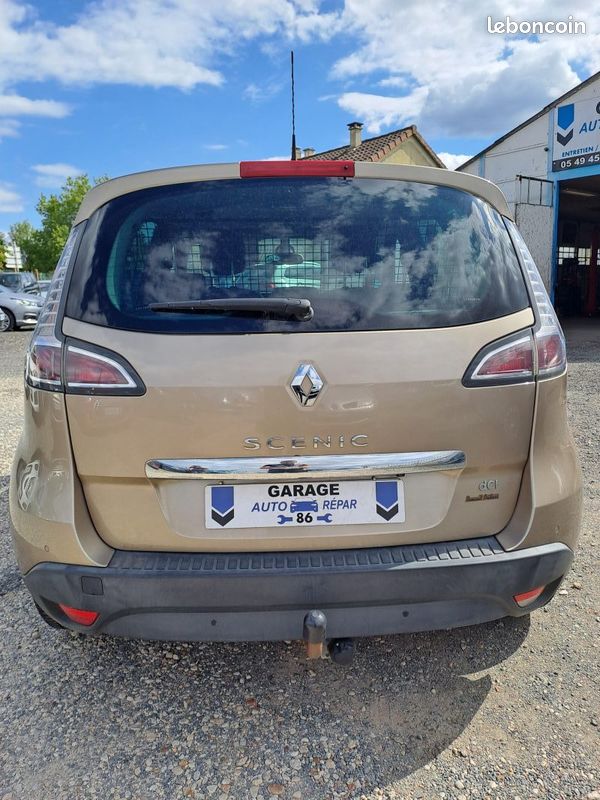 Renault megane scenic 2015 (image 2)