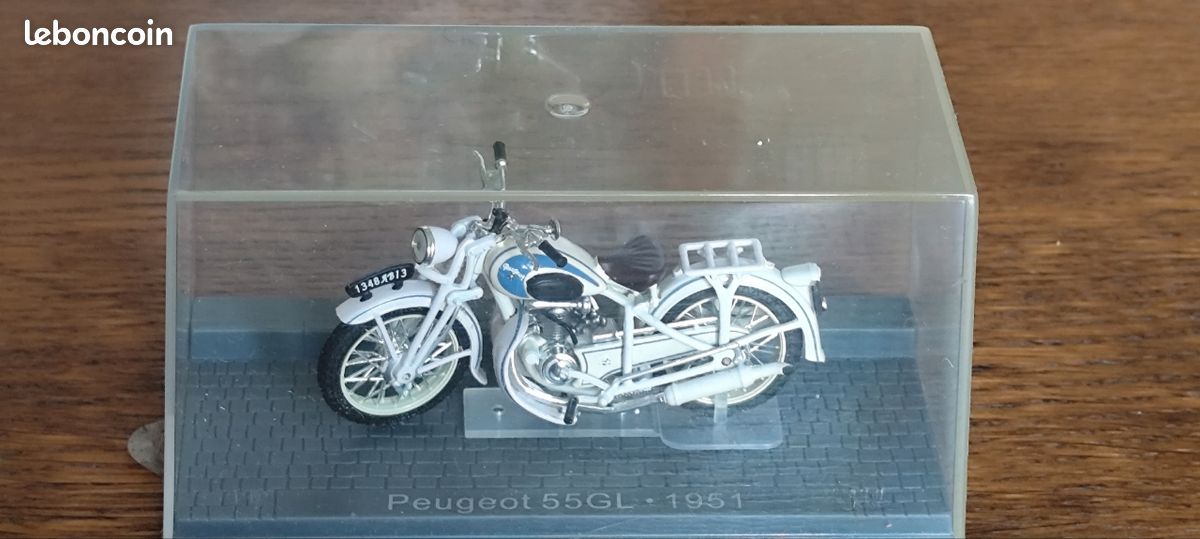 LOT DE 24 miniatures Peugeot NOREV 3 inches 1/64 EUR 29,95 - FR