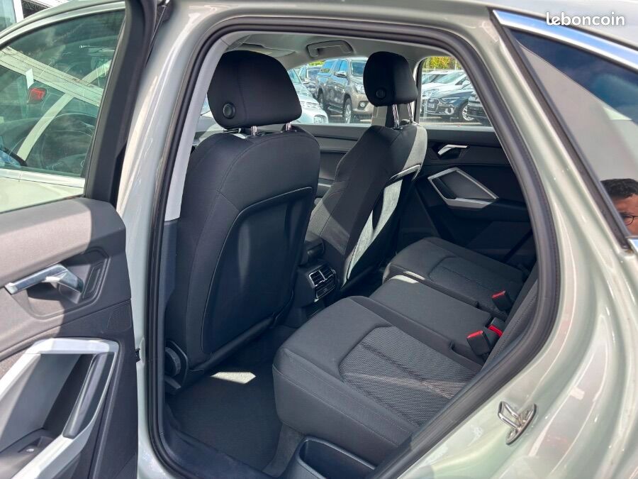 Audi Q3 Sportback 35 TFSI 150 2WD S tronic 7 S line Ext. Hayon EL. Camera (image 16)