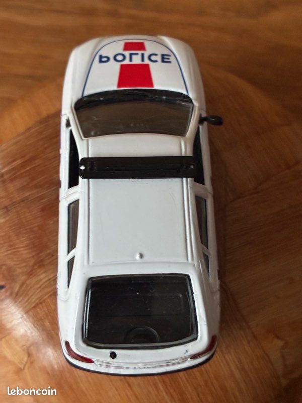 Voiture miniature Renault Mégane police NOREV (image 6)