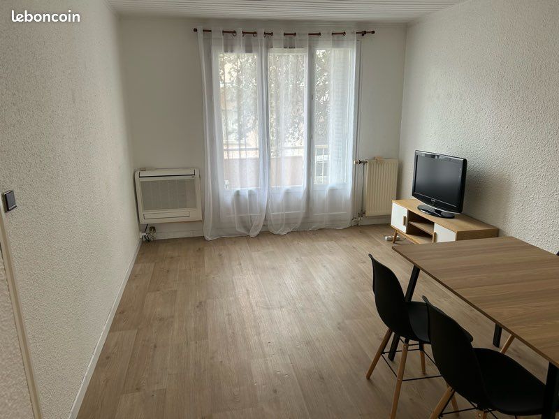Appartement 3 pièces 55 m² · à Le Pont-de-Claix · 55 m² · 95 000 €