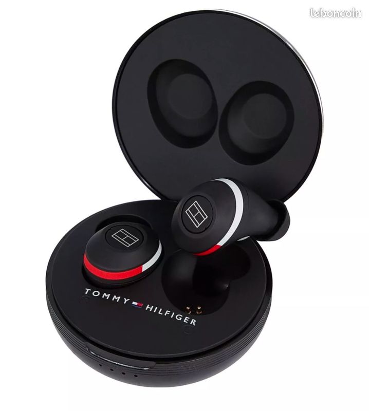 Bluetooth Headphones Earbuds Tommy Hilfiger 121 Units Of Tommy