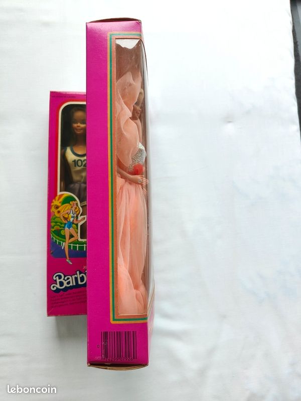 Barbie 1984 Peaches 'N Cream / Peche et Créme Fabriqué en Philippines