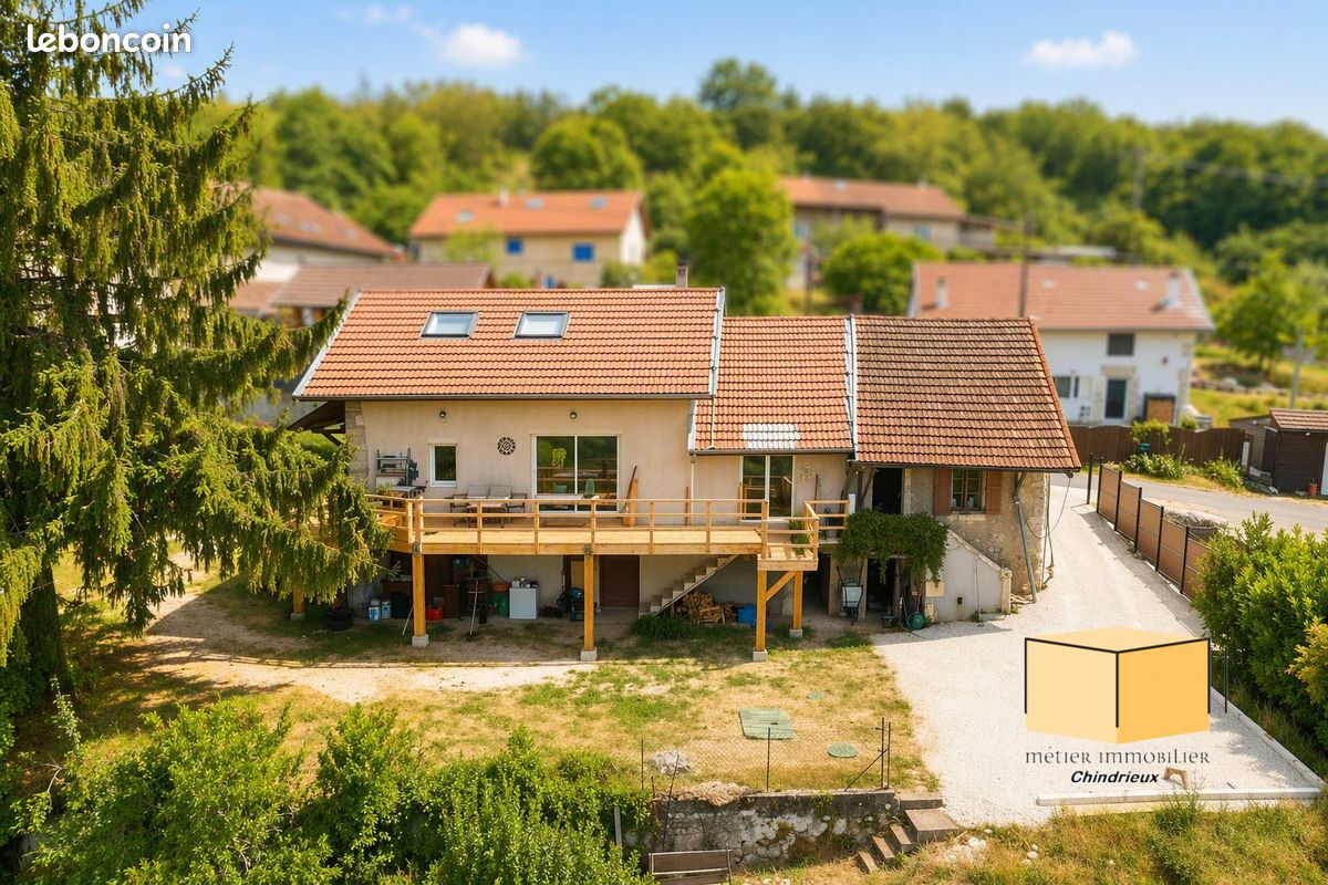 Maison 5 pièces 90 m² · à Corbonod · 90 m² · 349 000 €