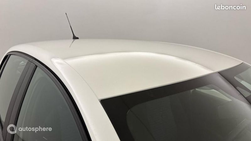 Peugeot 208 1.2 PureTech 75ch S&S Like (image 22)