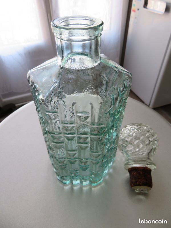 Bouteille octogonale F56 (image 2)
