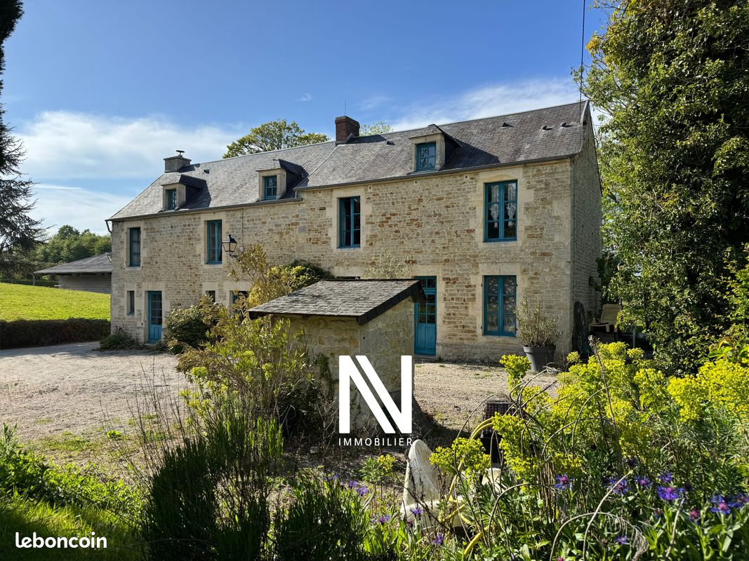 Maison 8 pièces 240 m² · à Bayeux · 240 m² · 499 000 €