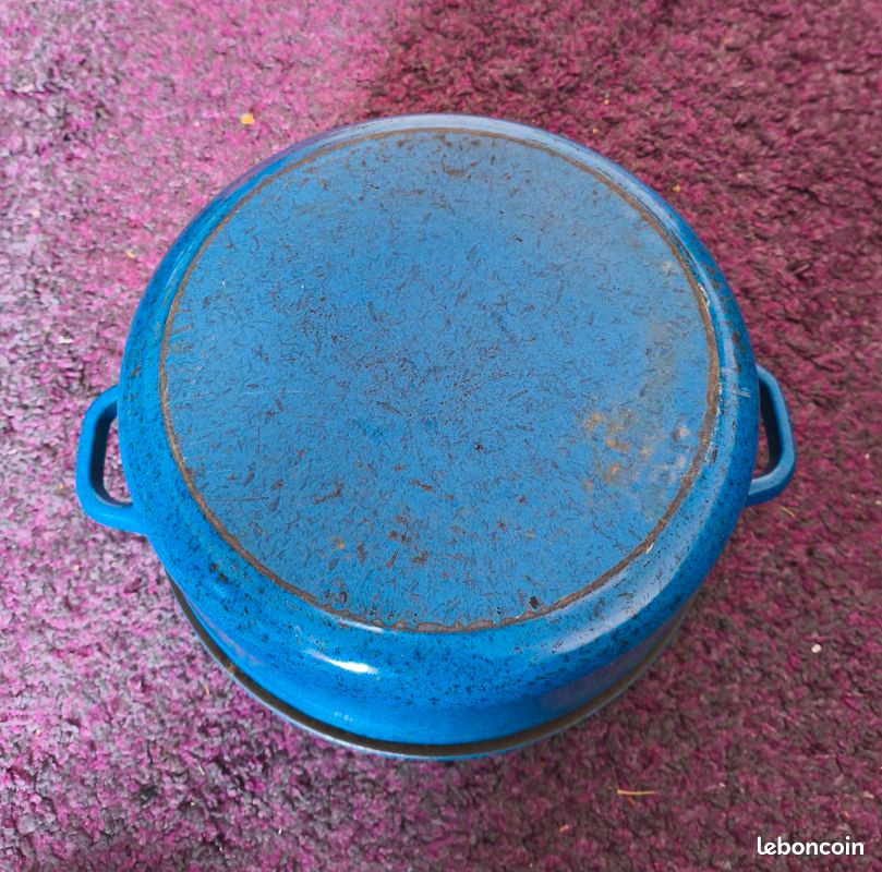 Le Creuset Cocotte ronde en fonte émaillée Signature, 5,5 qt, bleu sarcelle foncé