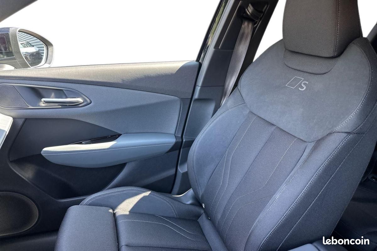 Audi Q3 E HYBRID 272 CH S tronic 6 (image 23)