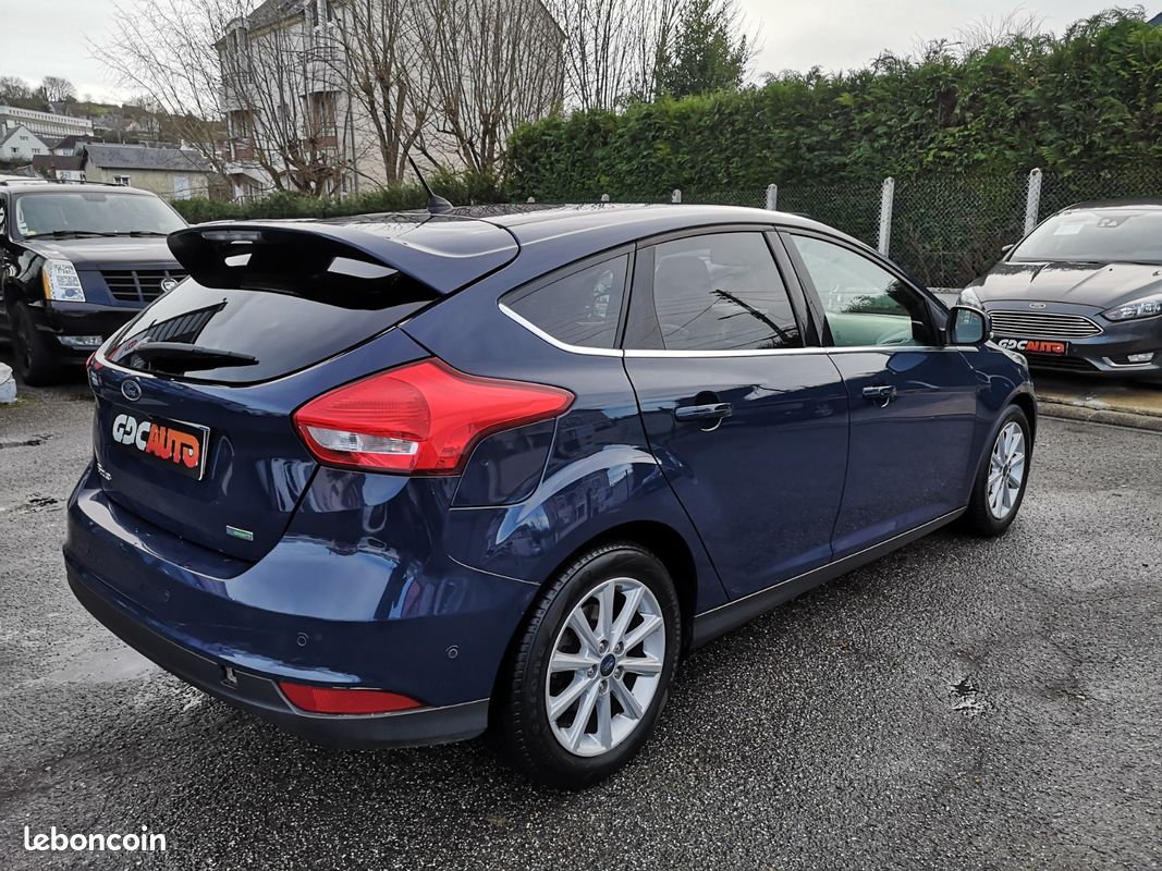 FORD Focus 1.0 SCTI ECOBOOST 125 TITANIUM (image 6)