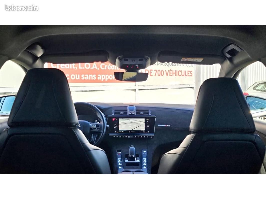 DS 7 Crossback Performance Line 1.5 BlueHDi 130cv EAT8 + Aide au stationnement av/ar + Sieges av ... (image 15)
