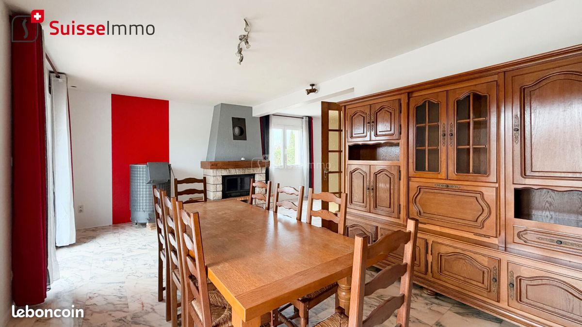 Maison 7 pièces 172 m² · à L'Isle-sur-le-Doubs · 172 m² · 155 000 €
