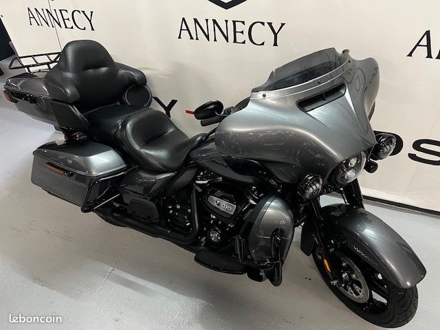 Harley Davidson TOURING ULTRA LIMITED 1868 (image 2)