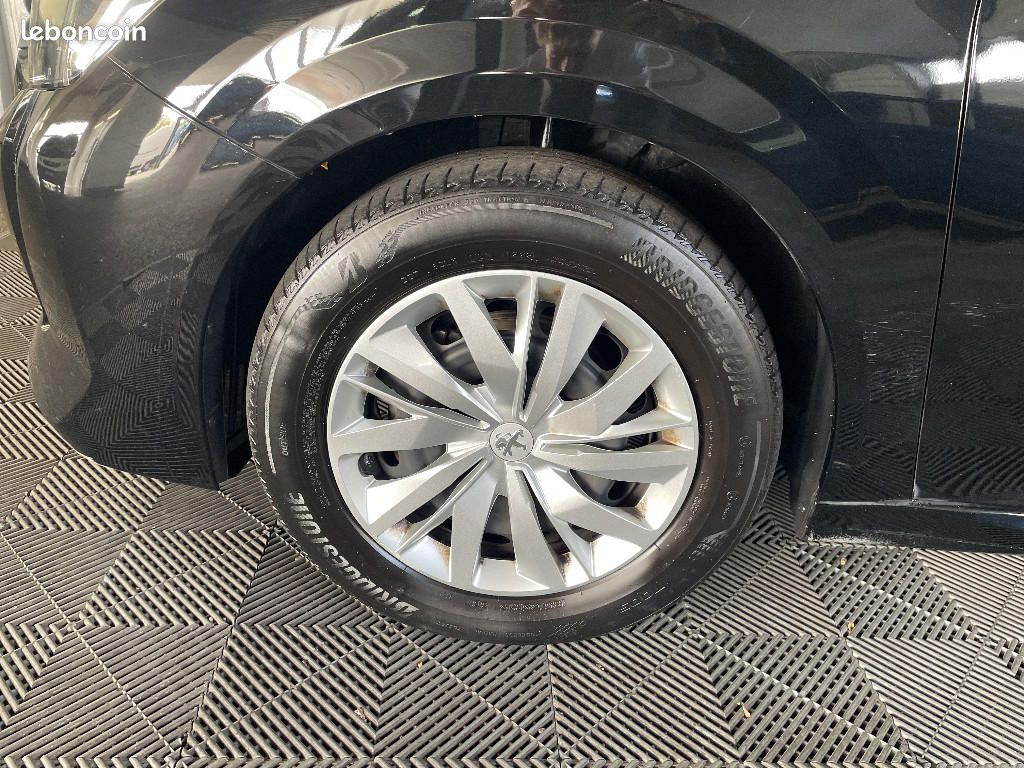 Peugeot 208 PURETECH 75 S&S BVM5 LIKE (image 21)