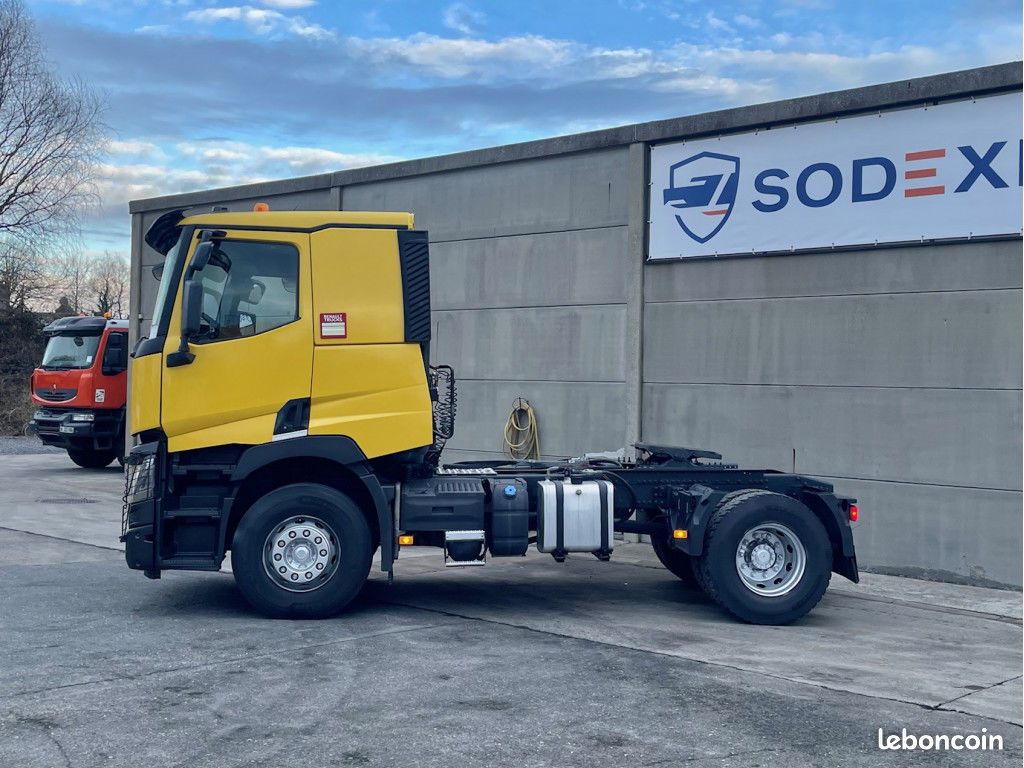 Renault 4X2 C440 (image 2)