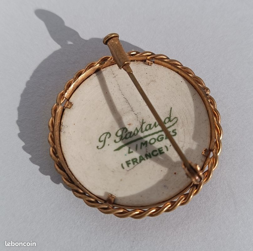 Broche en porcelaine de Limoges scène galante - Bijoux (image 2)