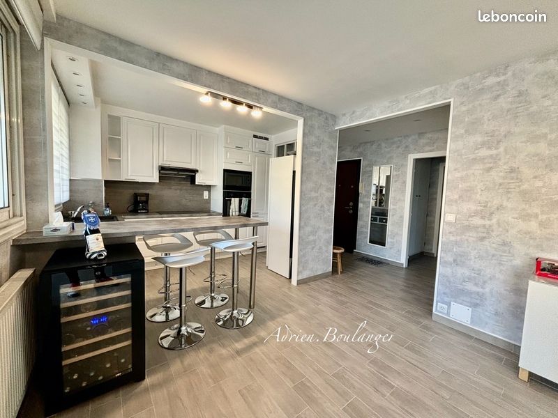Appartement 4 pièces 82 m² · à Combs-la-Ville · 82 m² · 185 000 €