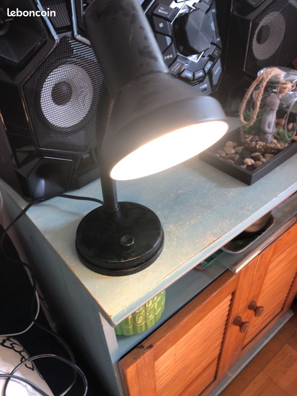 Lampe de bureau (image 1)