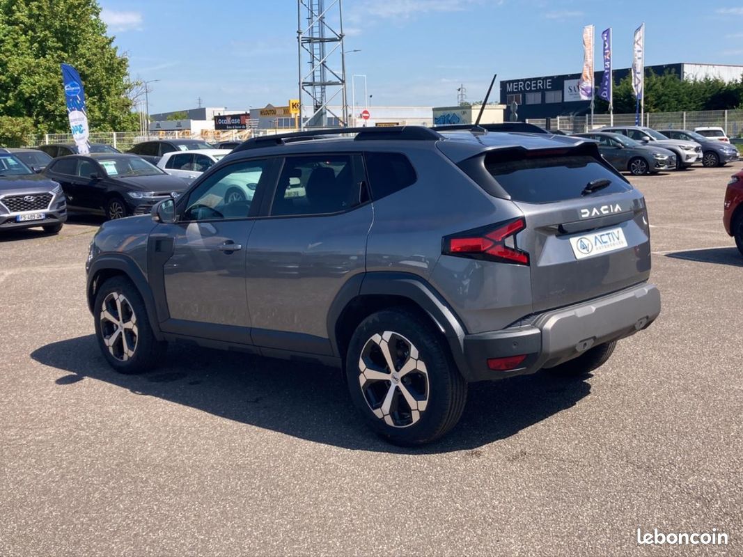 DACIA DUSTER 1.2 mild hybrid 140 journey (image 7)