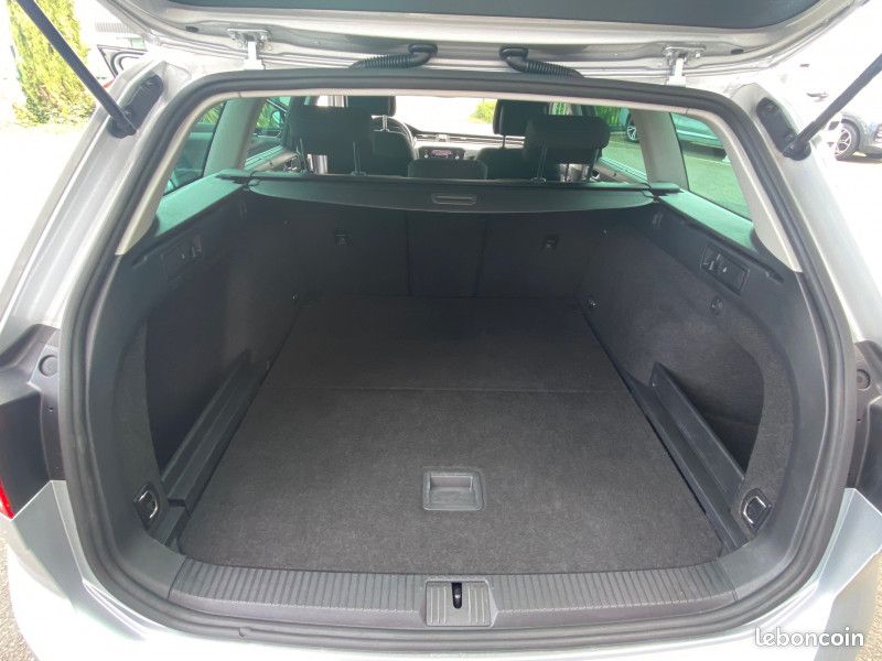 Volkswagen PASSAT 2.0 TDI EVO DSG7 (image 9)