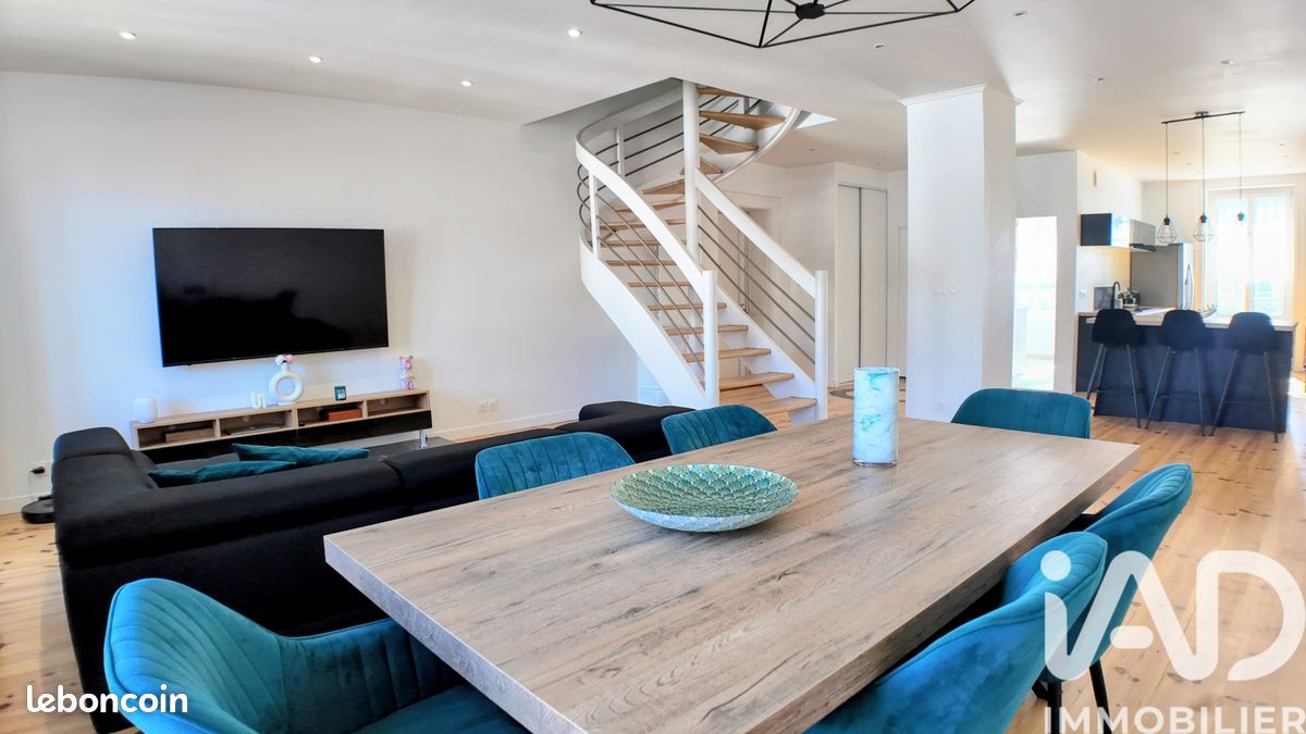 Appartement 4 pièces 134 m² · à Saint-Étienne · 134 m² · 199 000 €