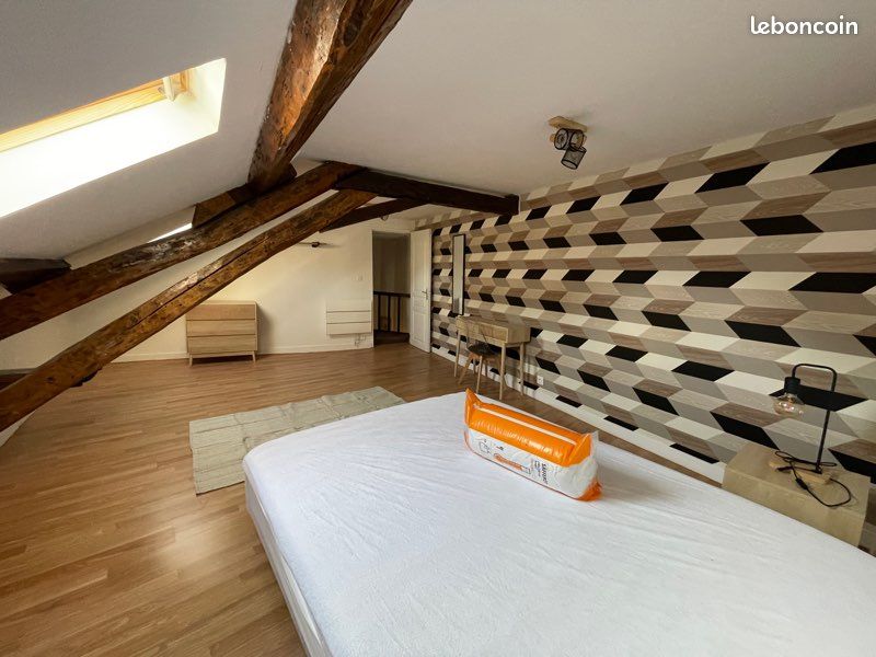 Maison 4 pièces 80 m² · à Issoudun · 80 m² · 370 €