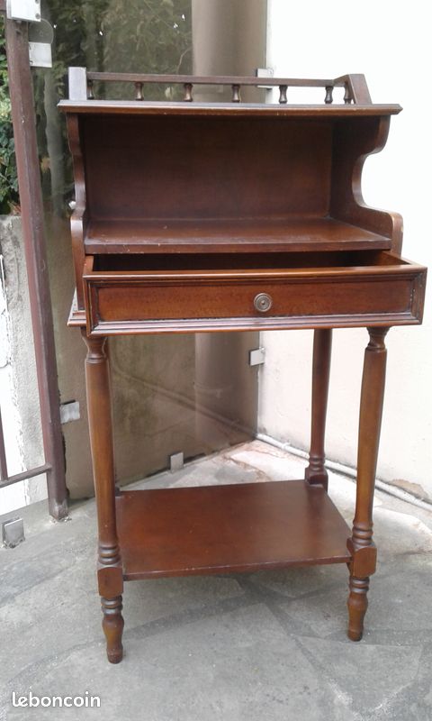 Console ancienne en bois avec 3 étagères (image 1)