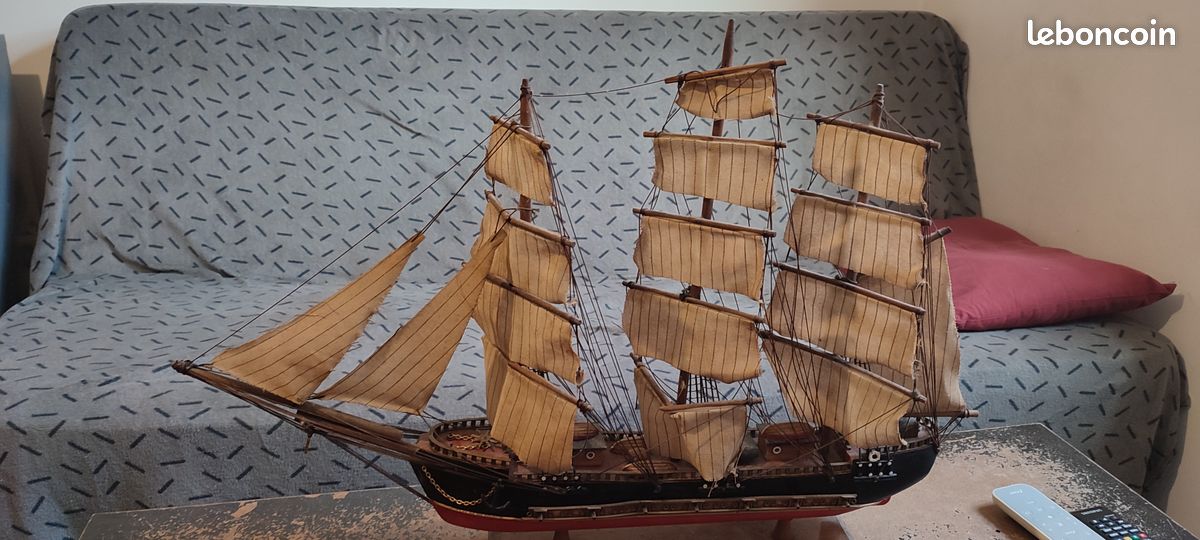 Maquette ancien bateaux fragata (image 3)