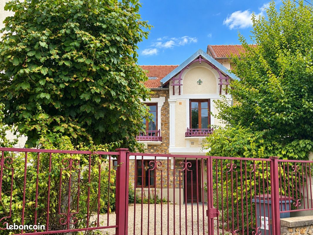 Maison 7 pièces 150 m² · à Saint-Leu-la-Forêt · 150 m² · 550 000 €
