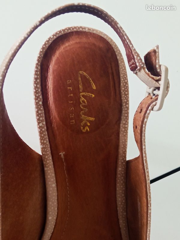 Sandales à talons rose poudré "Clarks" (image 8)