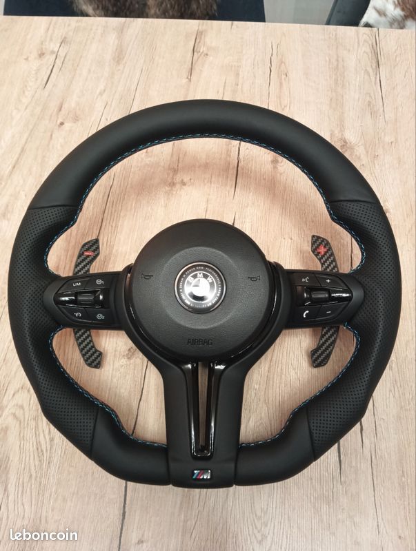Volant Sport Carbone Et Cuir Avec LED Pour BMW Série 5/6 M5/M6 (F10 F11 F12 F13 F06) - Neuf