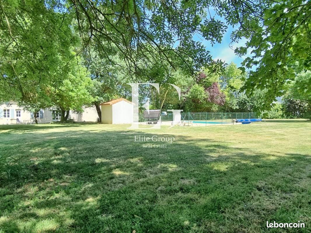 Maison 7 pièces 232 m² - Verdille 16140 (image principale 12)