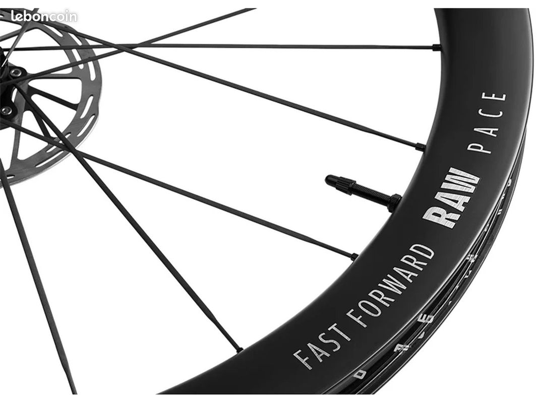 Roues carbone gravel FFWD Raw Pace (FFWD CeramicSpeed - 48mm - Disques - Tubeless-ready) 2026 Corps (image 4)