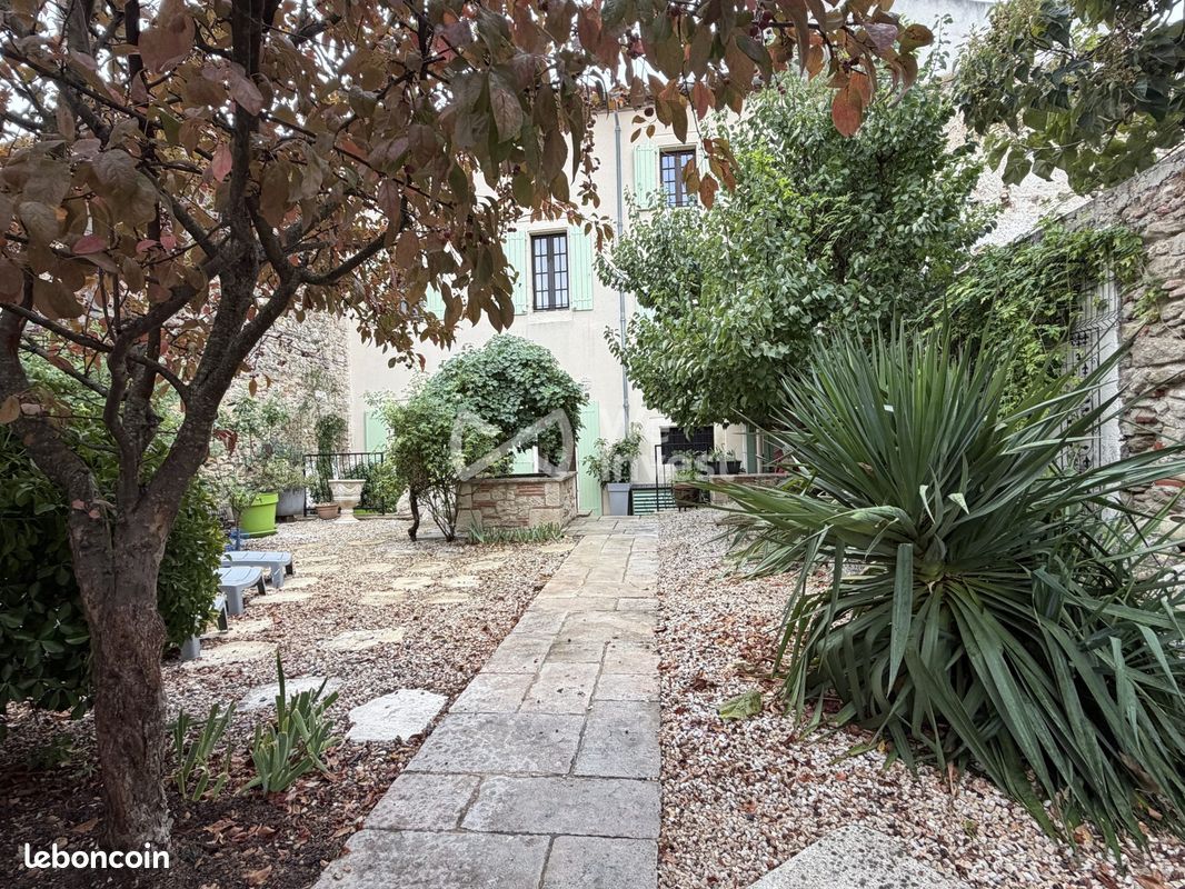 Maison 7 pièces 248 m² · à Soual · 248 m² · 375 000 €