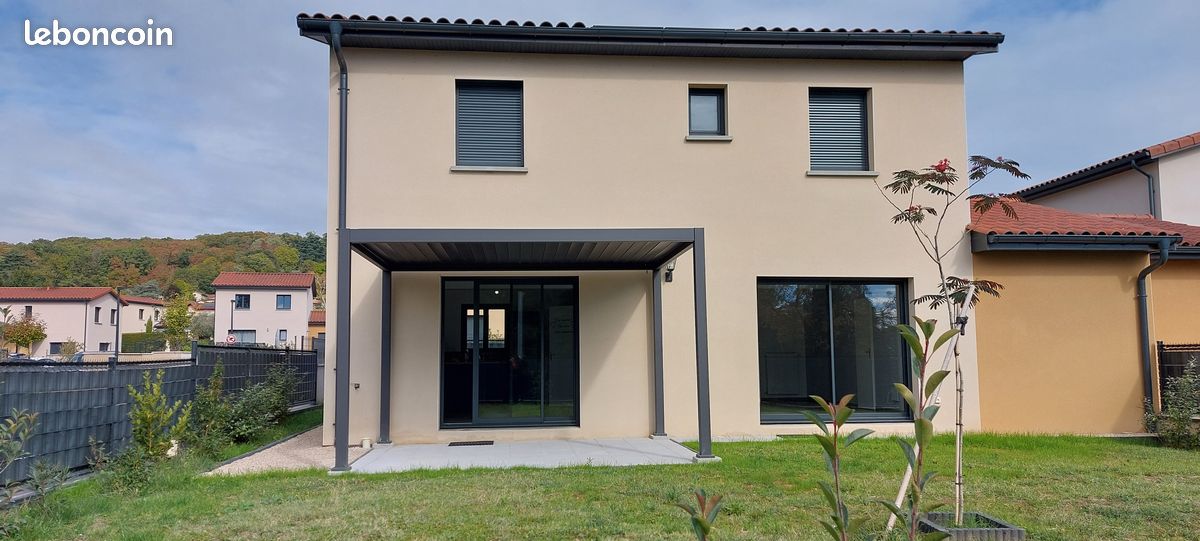 Maison 5 pièces 105 m² · à Reyrieux · 105 m² · 1 400 €/mois
