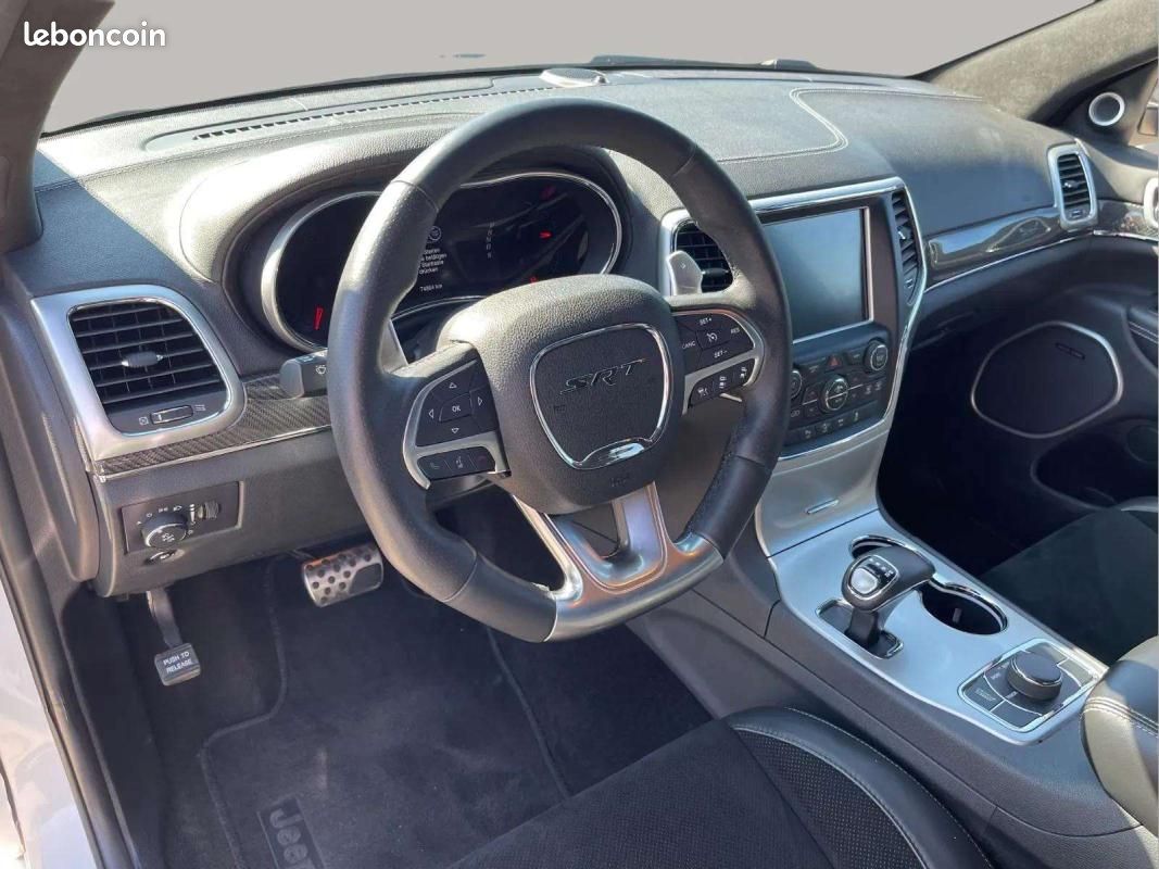 Jeep Cherokee SRT 6.4 V8 HEMI (image 12)