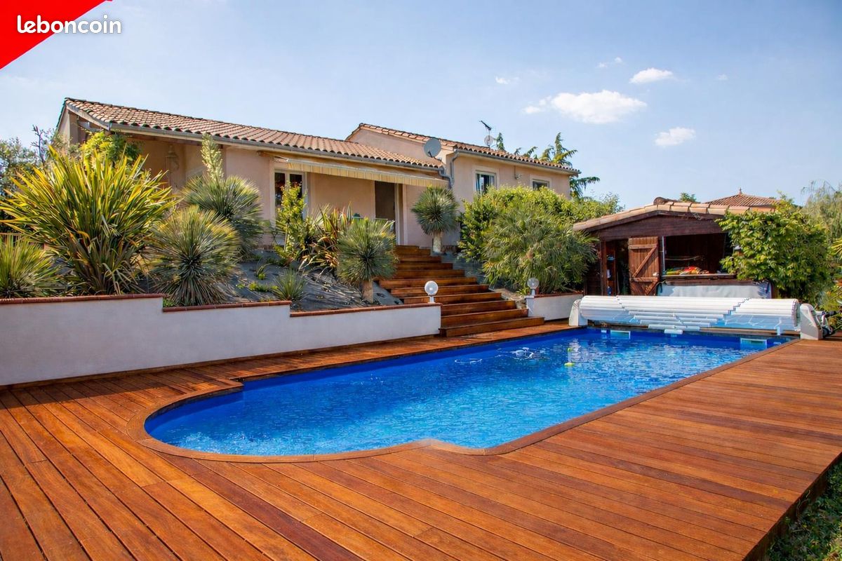 Maison 9 pièces 176 m² · à Puygouzon · 176 m² · 479 000 €