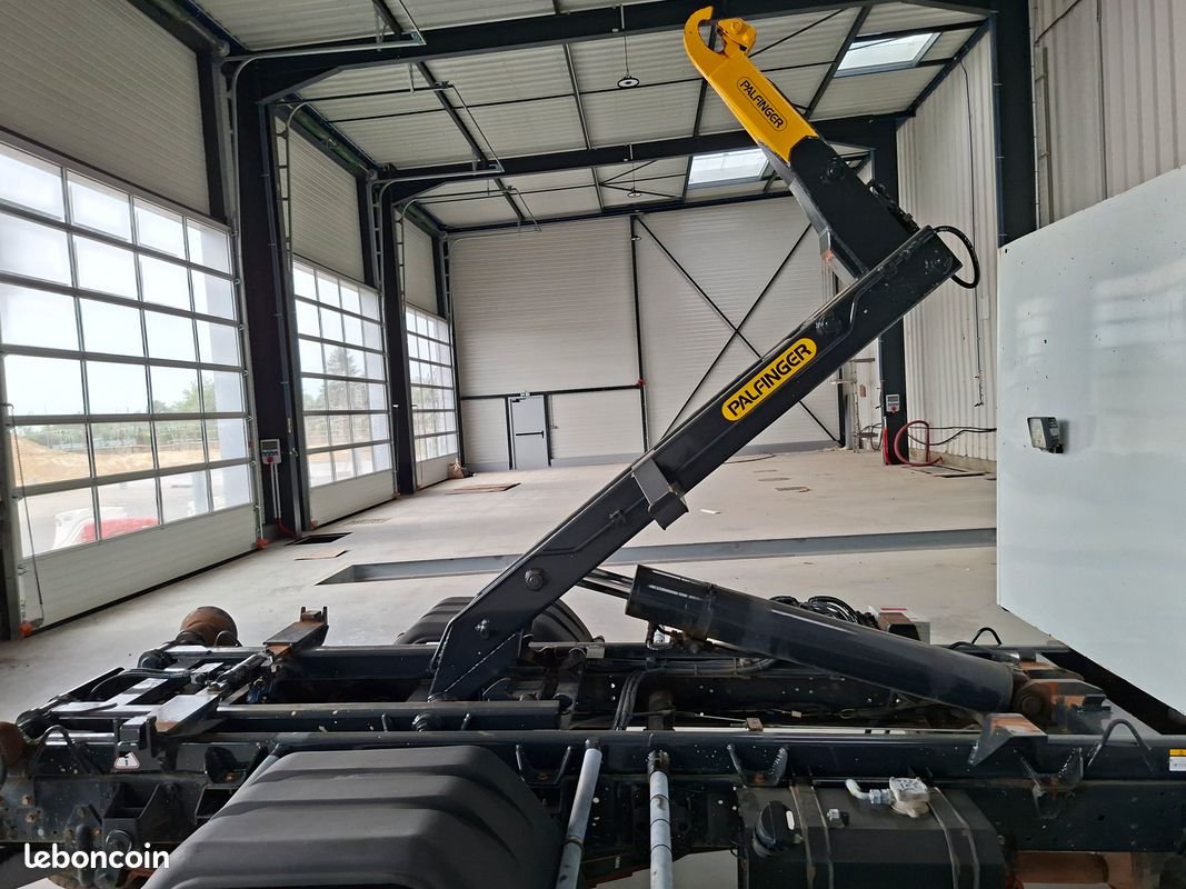 IVECO Daily 72C18 3.0L HPi 180CH Bras Amovible Ampliroll Palfinger (image 6)