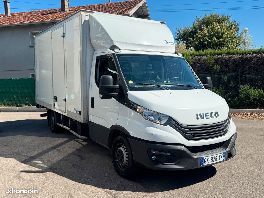 Iveco daily 35c16 2.3 160 20m2 caisse hayon (image 2)