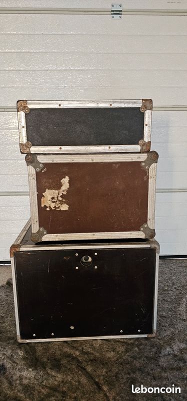 Lot de 3 flycase 8u et 4u (image 1)