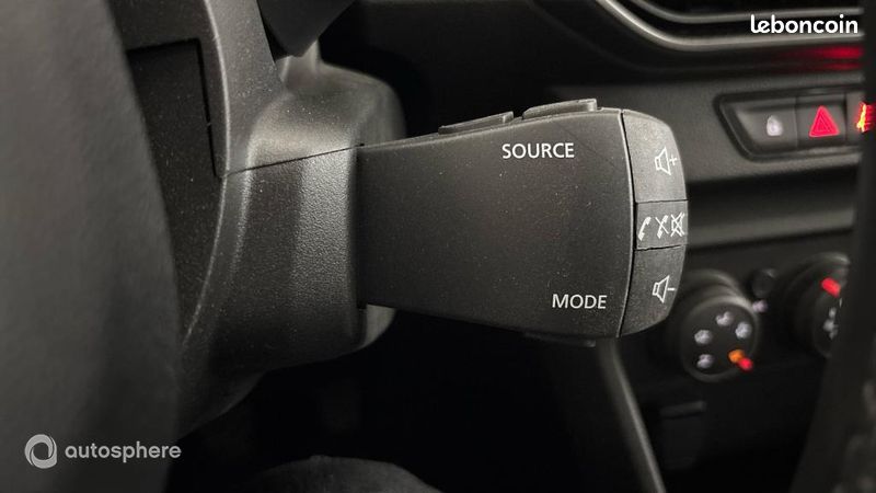 Dacia Sandero 1.0 ECO-G 100ch Stepway Confort -22 (image 28)