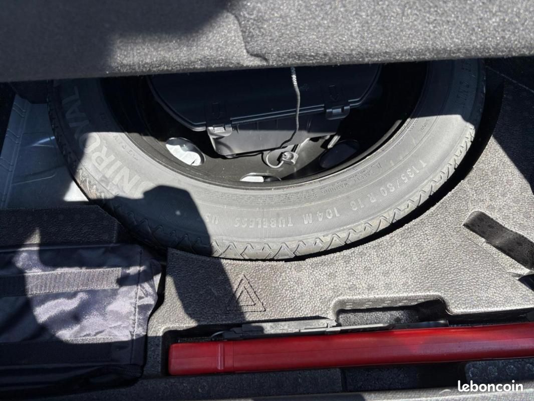 Peugeot 408 PureTech 130 ch S&S EAT8 Allure Pack (image 20)