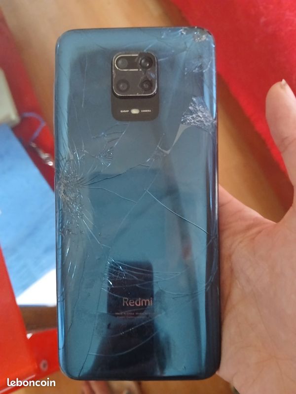 Vend téléphone pour pièce (image 2)
