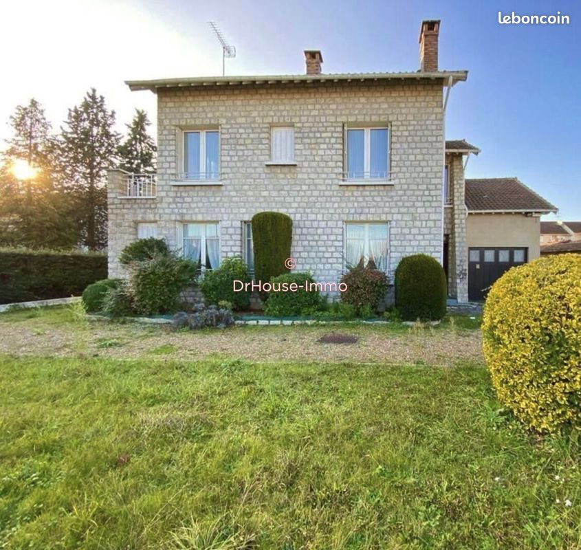Maison 6 pièces 156 m² · à Saint-Pierre-lès-Nemours · 156 m² · 299 000 €