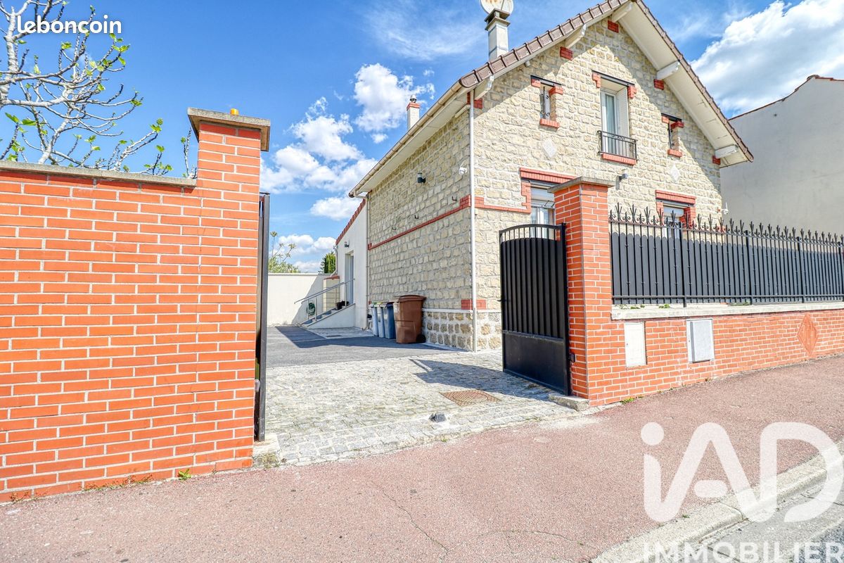 Maison 5 pièces 109 m² · à Pierrelaye · 109 m² · 359 000 €