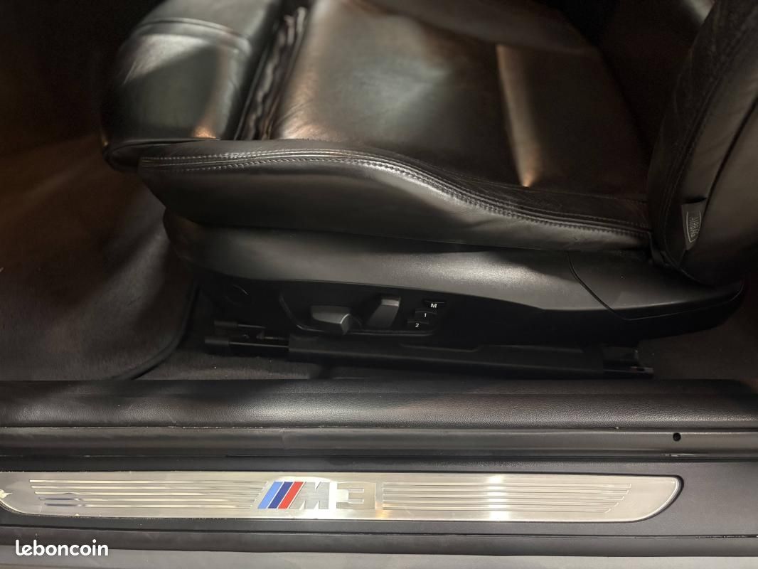 BMW M3 Coupe E92 boite mécanique V8 420cv / Entretien complet disponible (image 21)