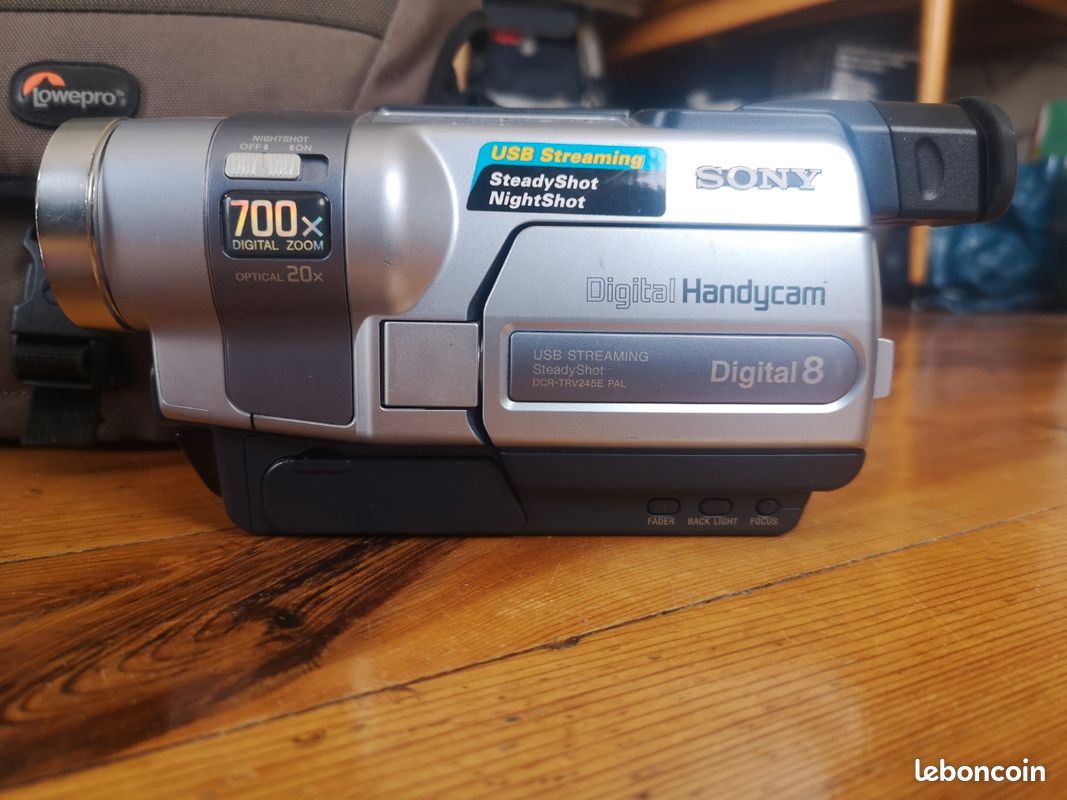 Dcr Trv245e Sony 700x Digital Zoom Sony Handycam DCR-TRV245E (2003